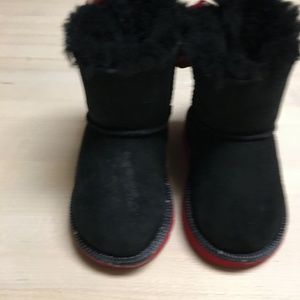 Disney UGG Minnie Mouse Toddler size 6 Boots
